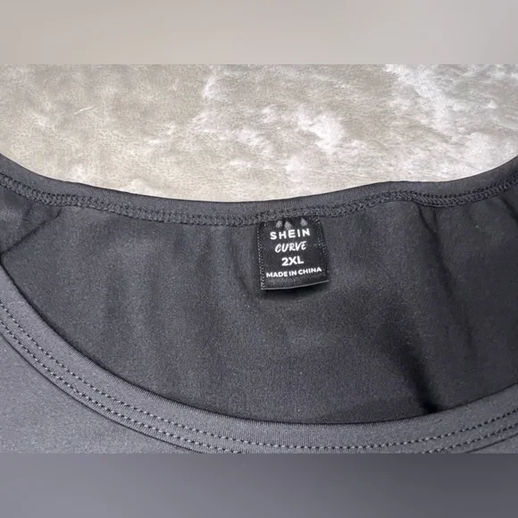 Black graphic Tank Top NEW - Picture 2 of 2